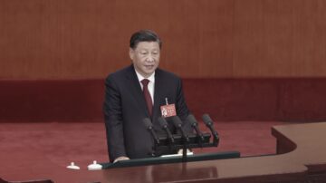 军委急发文“听习指挥” 小气球大危机 中共内部混乱