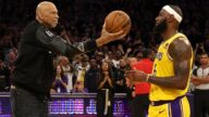 贾霸盘据NBA得分王38年退位 招牌天勾几乎绝迹