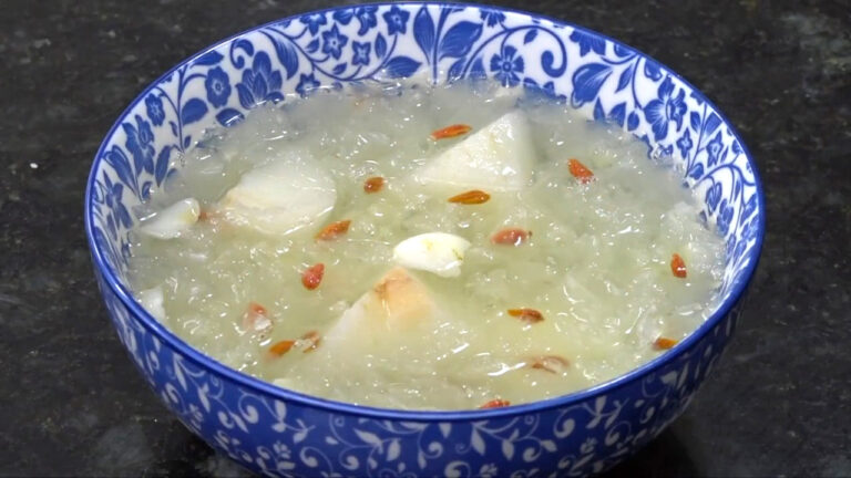 【玉玟廚房】冰糖雪梨銀耳湯