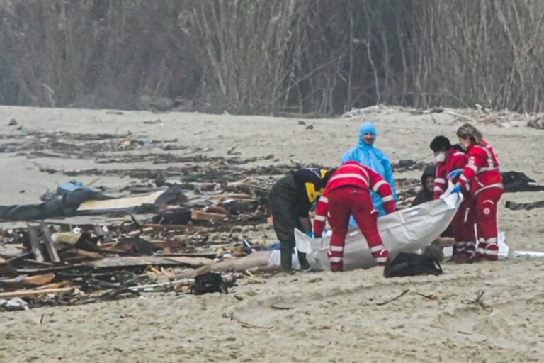 付八千歐元踏上死亡之旅 意大利移民船難至少65死