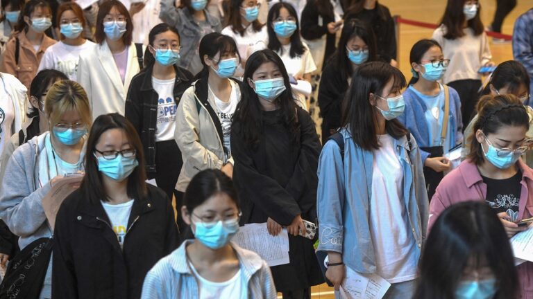 政協委員提議給大學生發生育津貼 網友罵翻