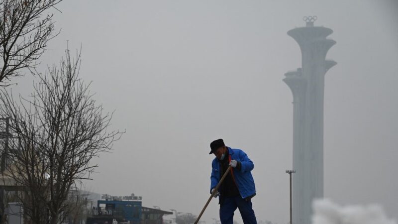 阴霾笼罩北京  中共两会遇10年来最重污染