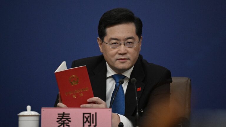 首場記者會秦剛「做秀」 延續中共「戰狼」外交