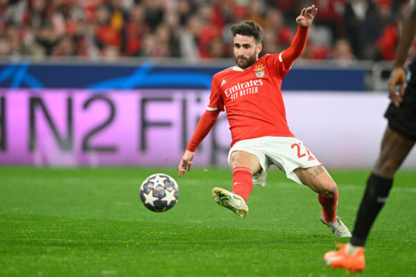 TOPSHOT - Benfica's Portuguese midfielder Rafa Silva scores the opening goal during the UEFA Champions League round of 16 second leg football match between SL Benfica and Club Brugge at the Luz stadium in Lisbon on March 7, 2023. (Photo by PATRICIA DE MELO MOREIRA / AFP) (Photo by PATRICIA DE MELO MOREIRA/AFP via Getty Images)