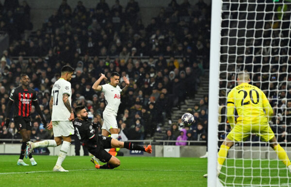 AC Milan's French forward Olivier Giroud (C) takes a shot during the UEFA Champions League round of 16 second-leg football match between Tottenham Hotspur and Milan AC at Tottenham Hotspur Stadium in London on March 8, 2023. (Photo by JUSTIN TALLIS / AFP) (Photo by JUSTIN TALLIS/AFP via Getty Images)