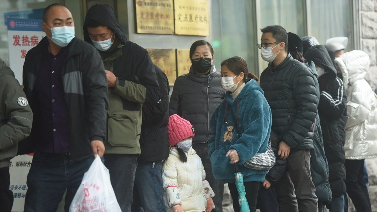 【禁闻】杭州医院挤爆 9岁儿发烧白肺进ICU