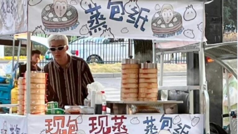 大陸男團偶像徐炳超街頭賣包子 登上熱搜