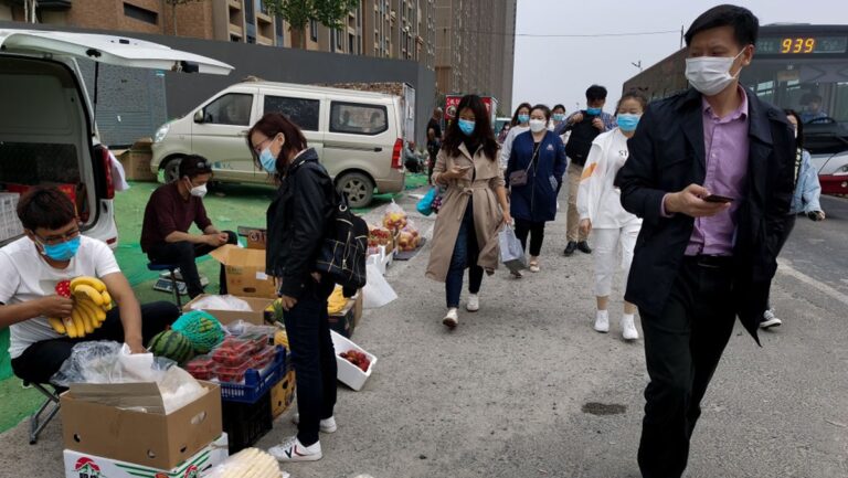 杭州放寬「外擺」經營 多地地攤經濟回歸