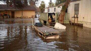 加州中部洪水决堤 受灾者：孩子安全最重要