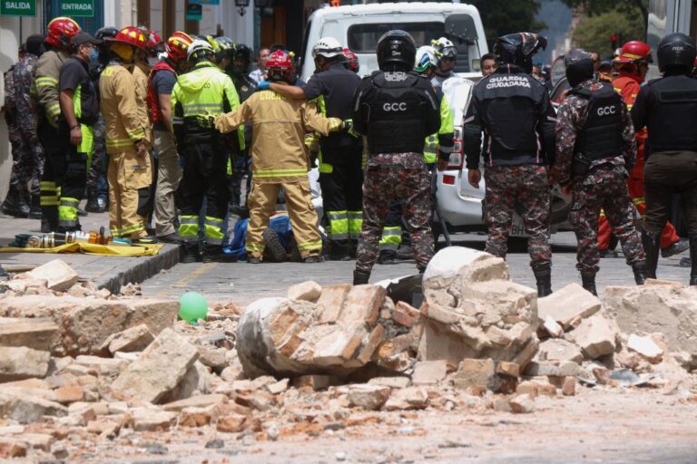 6.8強震襲厄瓜多爾 至少12死多棟建築受損(視頻)