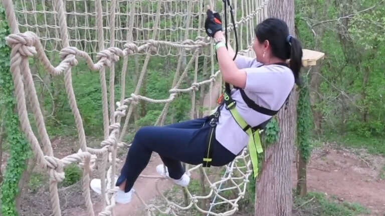 叢林空中滑索漫步  Go Ape探險運動糖城開業