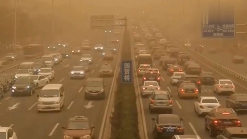中國多地連日沙塵暴 畫面恐怖（多視頻）