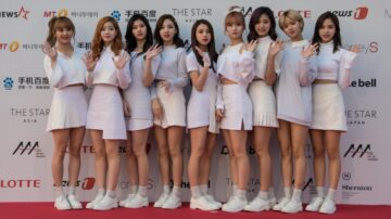 TWICE 迷你12辑登上美国Billboard 200第二名