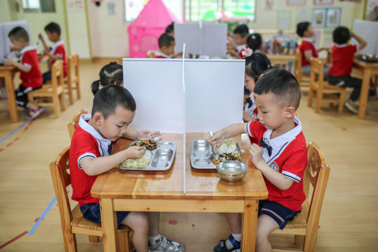 中國人口危機 幼兒園數量大幅減少 首次現負增長