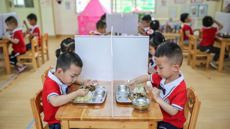 中国人口危机 幼儿园数量大幅减少 首次现负增长