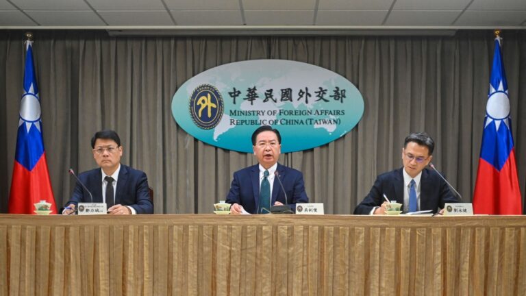 洪都拉斯斷交 蔡英文：不與中共金錢外交競逐
