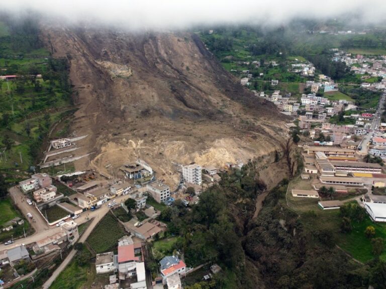 湖北五峰縣山體滑坡 9人失聯