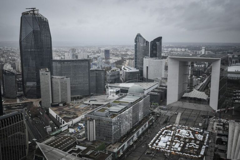 疑涉歐洲最大騙稅案 法國上百檢調人員搜索5家銀行