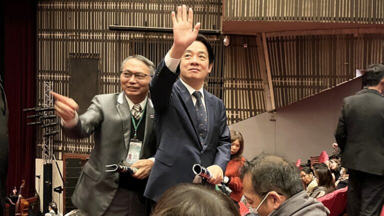 神韻國父紀念館首場爆滿 副總統觀世界第一秀