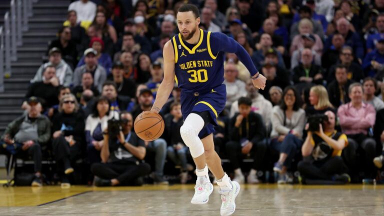 NBA柯瑞39分 勇士逆轉勝鵜鶘