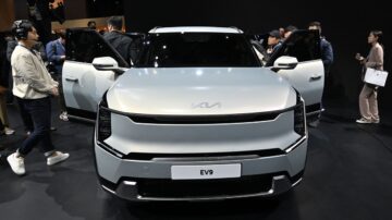 2023首爾移動出行展 起亞「EV9」的實體車亮相