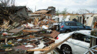 满目疮痍 龙卷风猛袭美国阿肯色州酿2死（视频）
