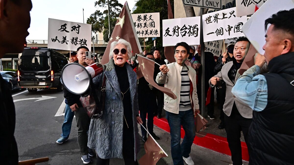 【禁闻】中共雇人抗议蔡英文 被曝克扣佣金