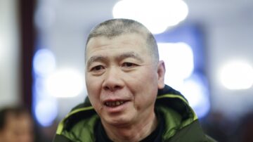 馮小剛：我就在北京 家人朋友勸「不要說話」