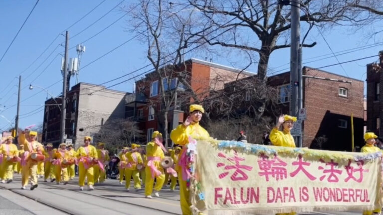 加拿大多倫多復活節大遊行 精彩紛呈