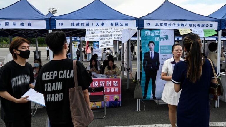 中共專家稱全民負債經濟通縮 被嗆：是滯漲
