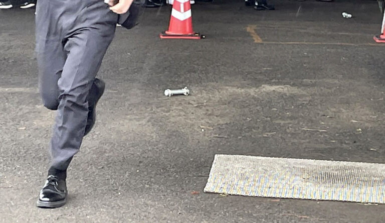 岸田輔選遭擲爆裂物 歹徒遭警民合力制伏（視頻）