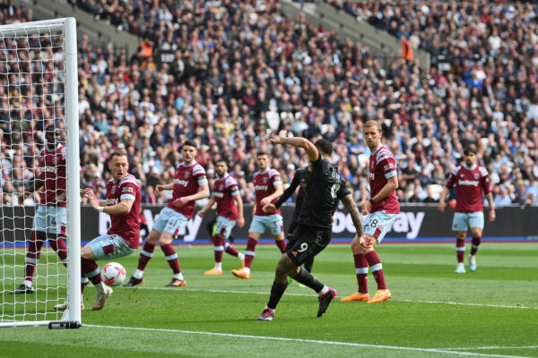 LONDON, ENGLAND - APRIL 16: Gabriel Jesus of Arsenal scores the team's first goal during the Premier League match between West Ham United and Arsenal FC at London Stadium on April 16, 2023 in London, England. 
