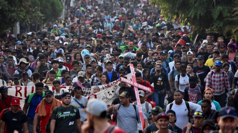 三千名移民在墨西哥遊行10天 抗議移民政策