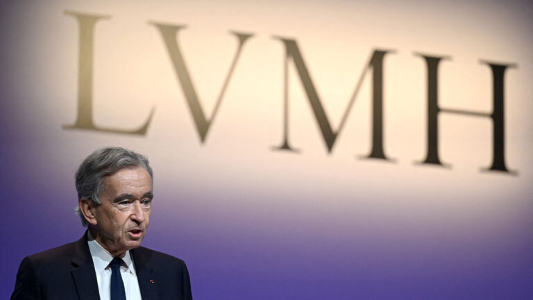 【財經100秒】LVMH集團成為首家市值超過5000億美元的歐企