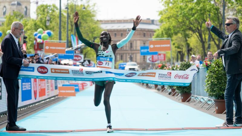 維也納馬拉松賽 肯尼亞選手奪冠(組圖)