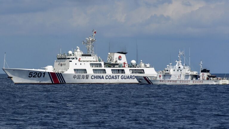 中共海警險撞菲船隻 美發聲警告北京停止挑釁