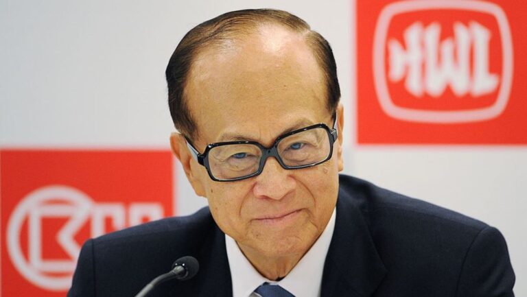 時機敏感 李嘉誠家族甩賣廣東400套房產引猜測
