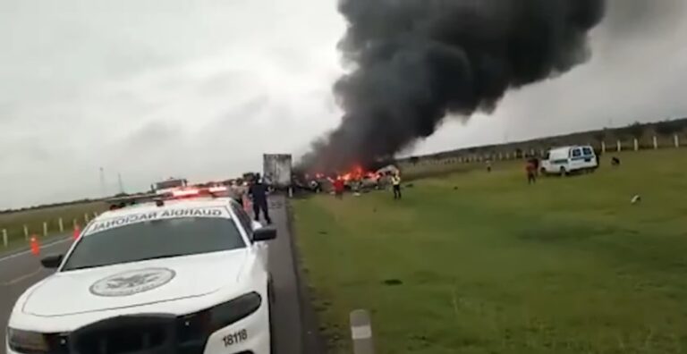 墨西哥北部高速路奪命車禍 已知26人喪命