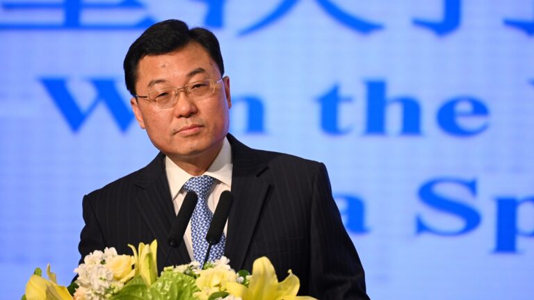 圓滑的戰狼？中共駐美大使謝鋒背景解析