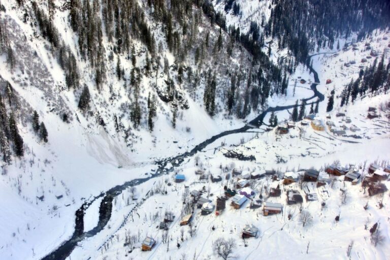 巴基斯坦北部山區隘口雪崩 遊牧部落11死13人傷