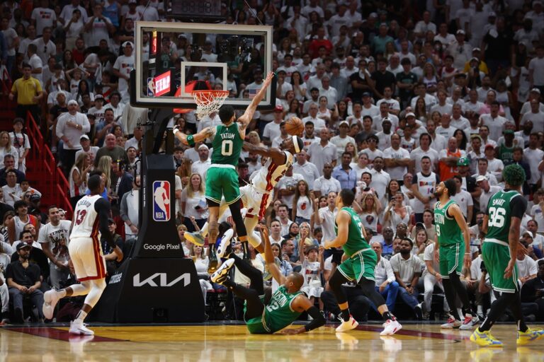 NBA凱爾特人0.1秒演絕殺 與熱火「搶七」