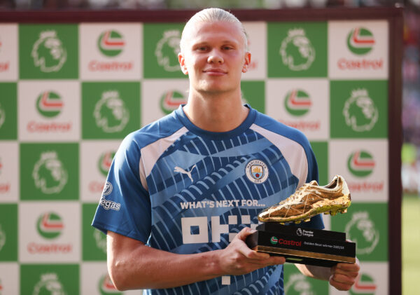 BRENTFORD, ENGLAND - MAY 28: Erling Haaland of Manchester City poses for a photo after being awarded the Premier League Castrol Golden Boot 2022/23 Award during the Premier League match between Brentford FC and Manchester City at Gtech Community Stadium on May 28, 2023 in Brentford, England. 