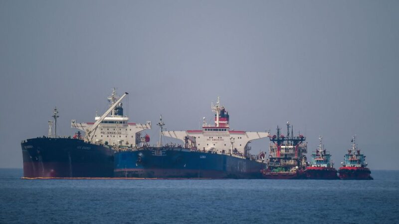 纽时：俄船暗地运油至中国 美保险公司疑违反制裁
