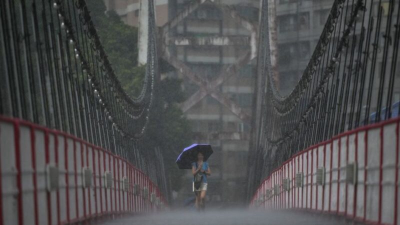 颱風瑪娃直撲日本沖繩 逾300航班取消 影響2萬人