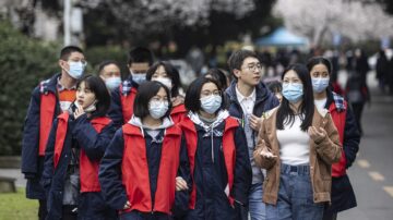 政府没钱学生承担 中国大学学费暴涨