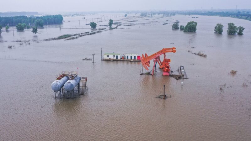 【中国一分钟】5月份中国20个省份遭遇洪涝等灾害