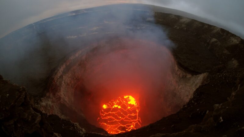 時隔三個月 夏威夷再上演奇幻火山秀