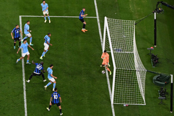 Manchester City's Brazilian goalkeeper #31 Ederson (R) saves a shto from Inter Milan's Belgian forward #90 Romelu Lukaku (4L) during the UEFA Champions League final football match between Inter Milan and Manchester City at the Ataturk Olympic Stadium in Istanbul, on June 10, 2023. (Photo by Ozan KOSE / AFP) 