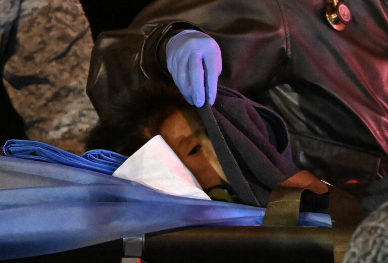 遭遇墜機 4姐弟雨林求生6週獲救 母遺言贈勇氣
