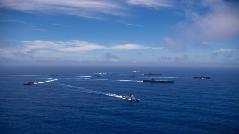 美国两大航母打击群 加入四国海军联演
